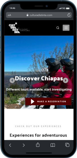 Mobiltelefon som viser info om Chiapas turen